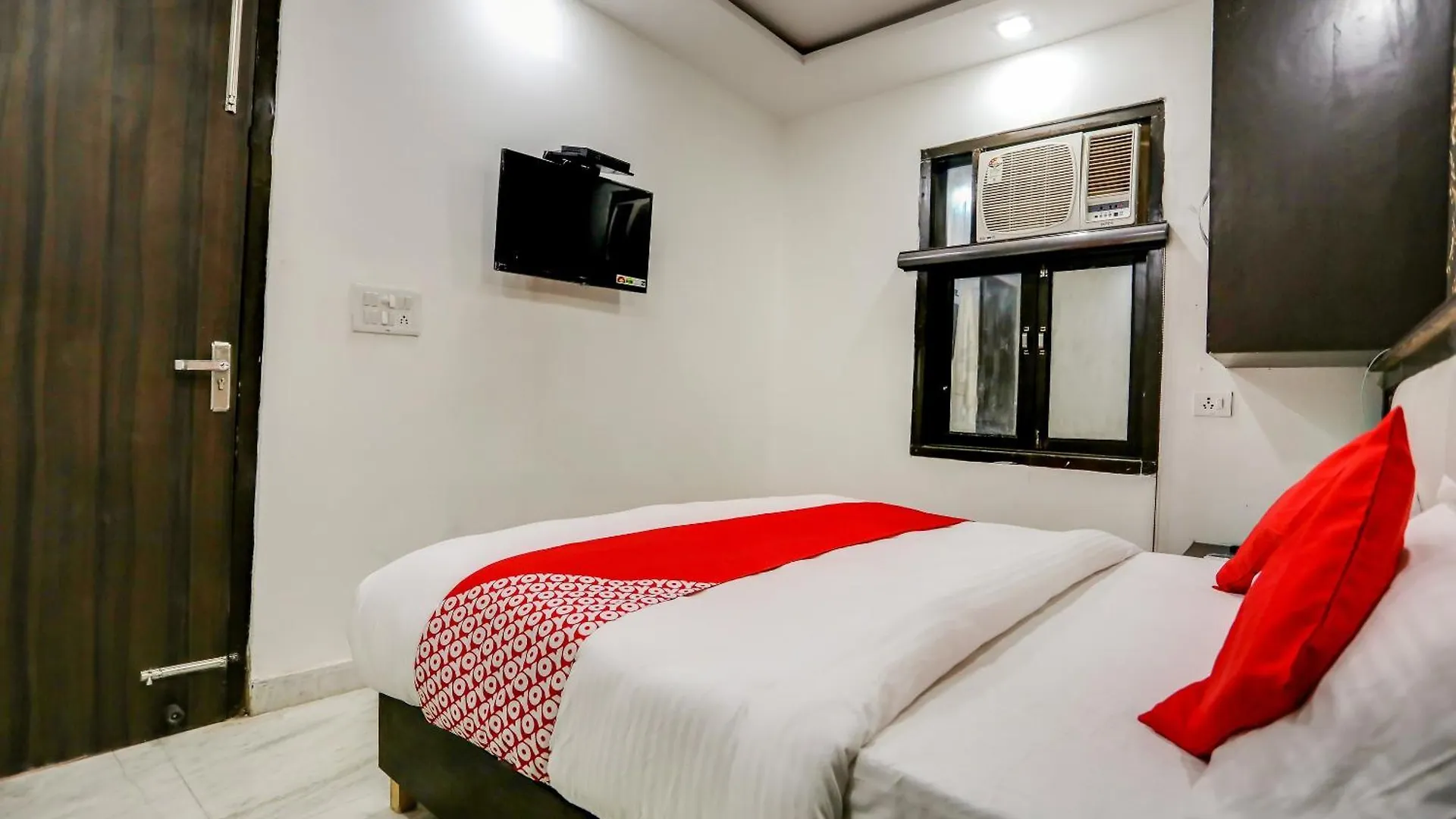 Hotel O Anshun Residency Near Mk Cinemas Rohini Delhi  3*, Delhi (National Capital Territory of India) India