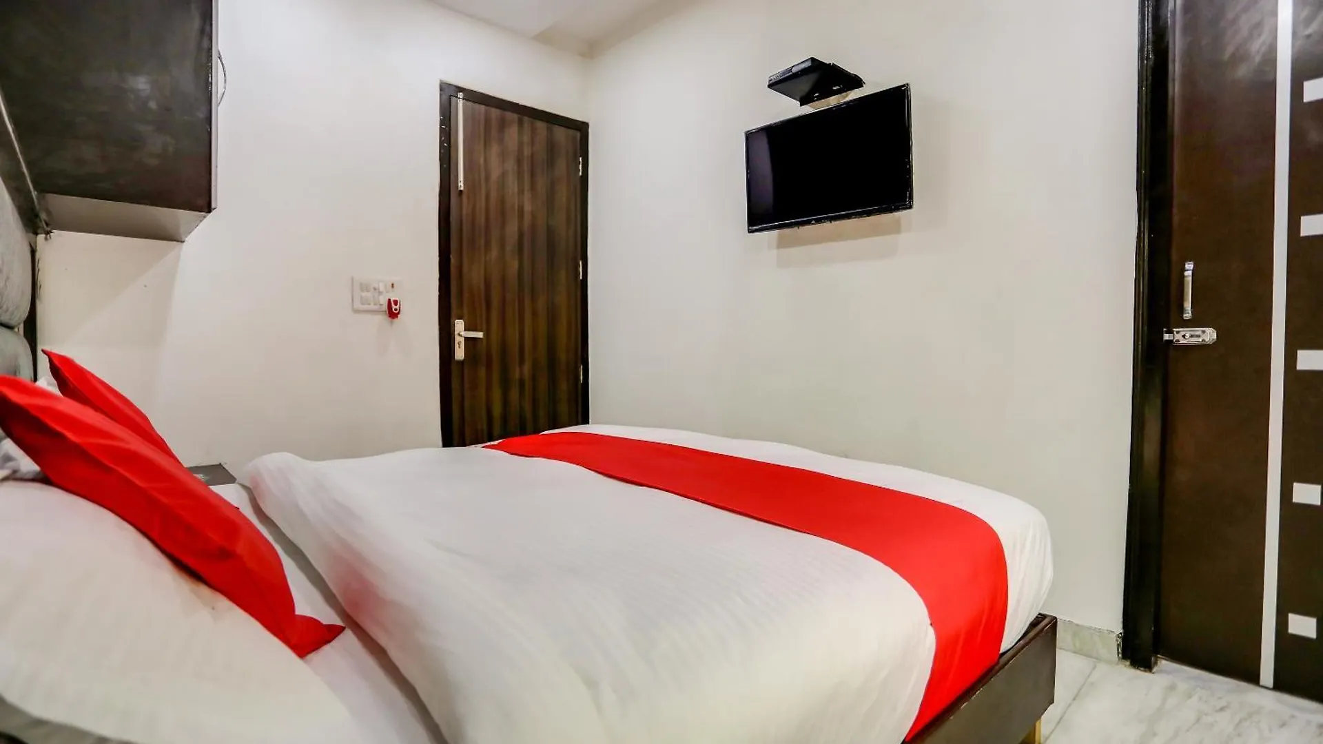 Hotel O Anshun Residency Near Mk Cinemas Rohini Delhi   Delhi (National Capital Territory of India)